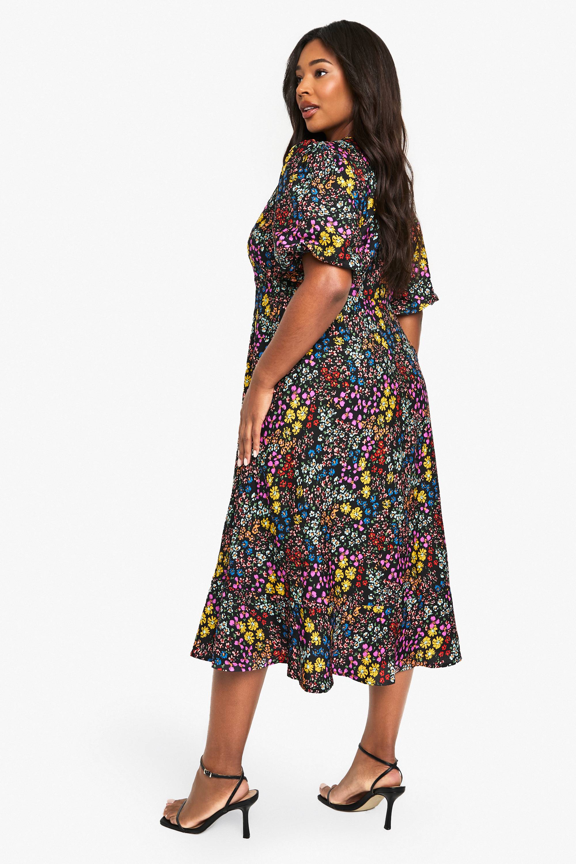 boohoo Grande taille - Robe babydoll fleurie