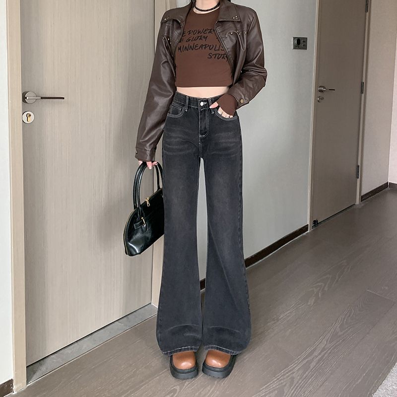 Kloitrinm - High Rise Washed Flared Jeans
