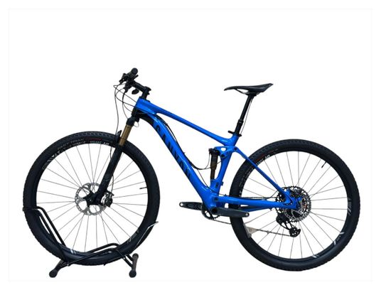 Produit reconditionné . Canyon Lux CF Pro Race 9.0 Sram GX AXS 2018 . VTT . Canyon . très bon état