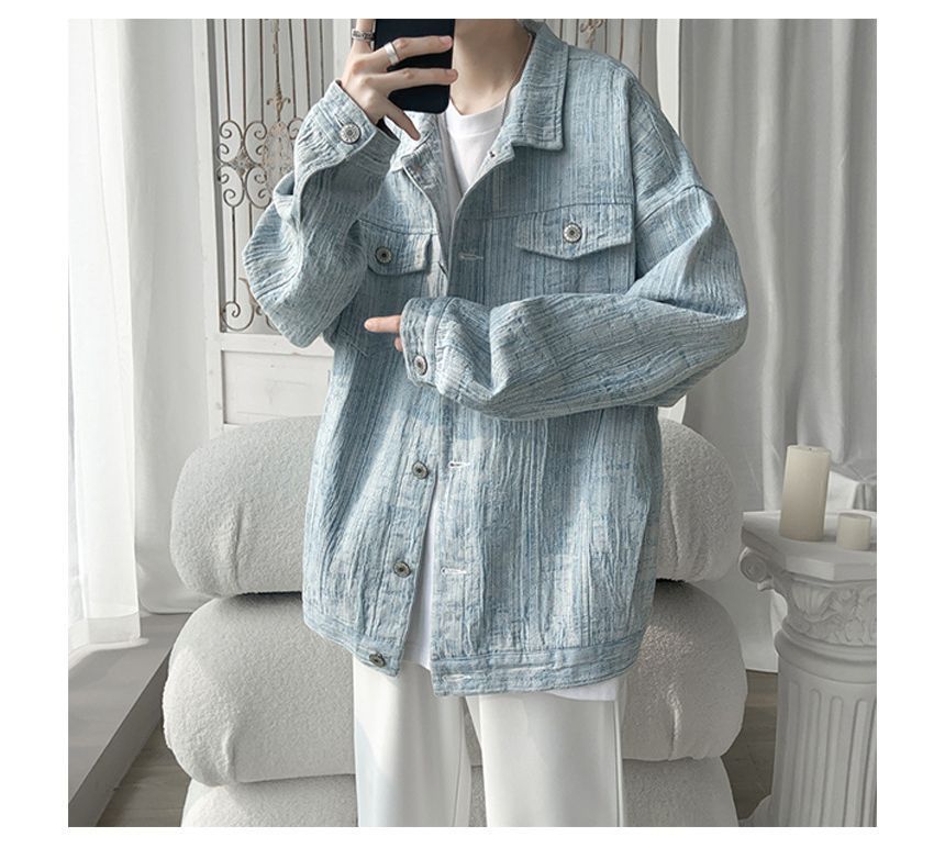 Andrei - Gewassen denimjas met kraag en knopen