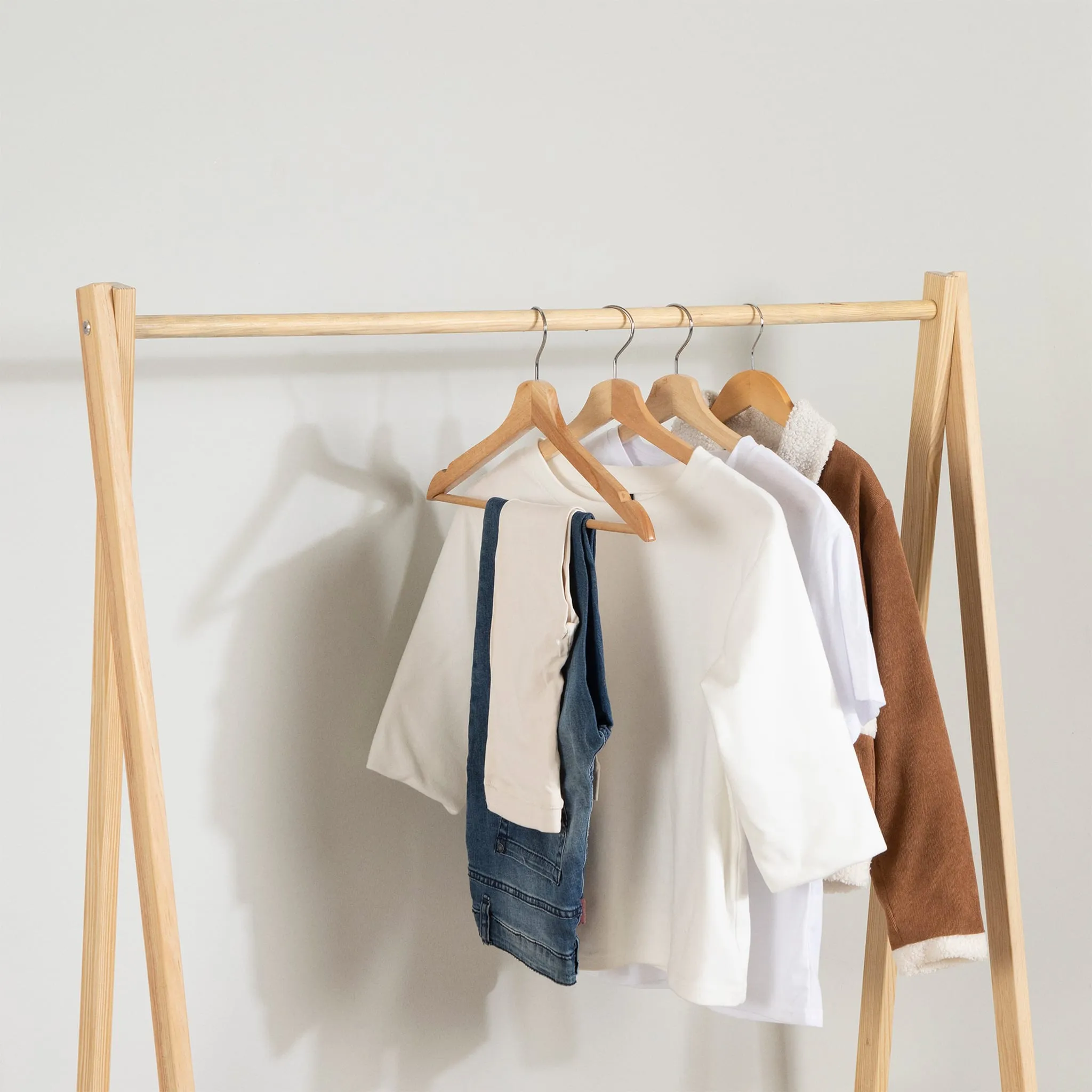 South Shore Garde-robe avec étagères de rangement - Sweedi Naturel et Vert olive