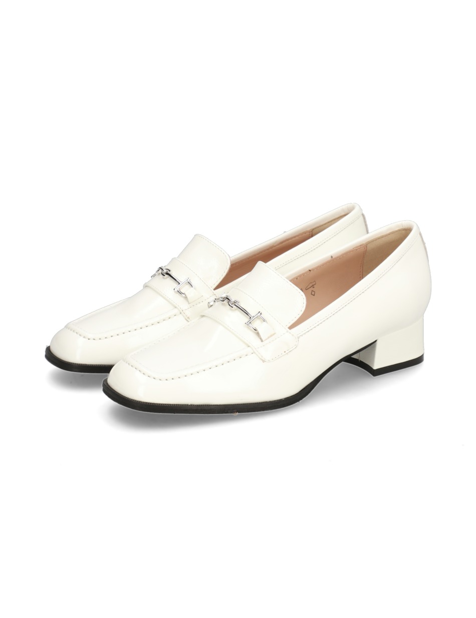 Lackleder Slipper klassisch
