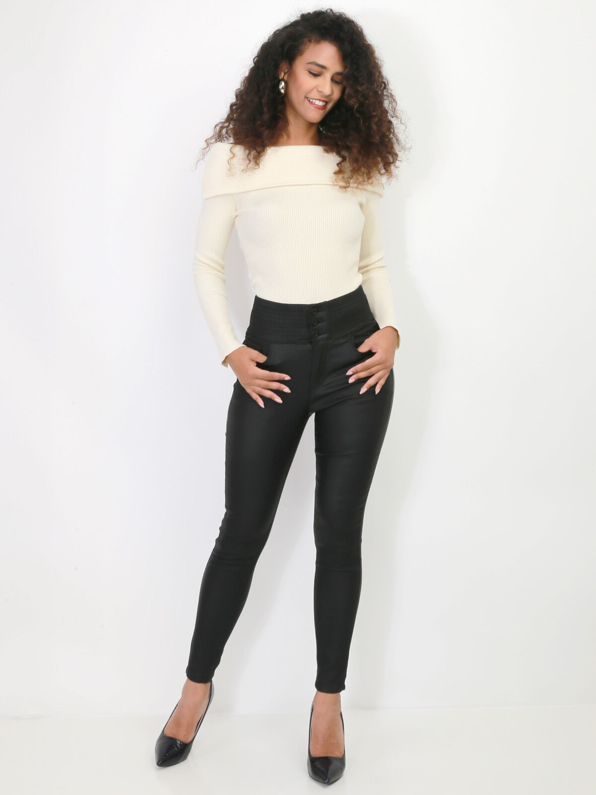 Pull côtelé à col bardot- Beige