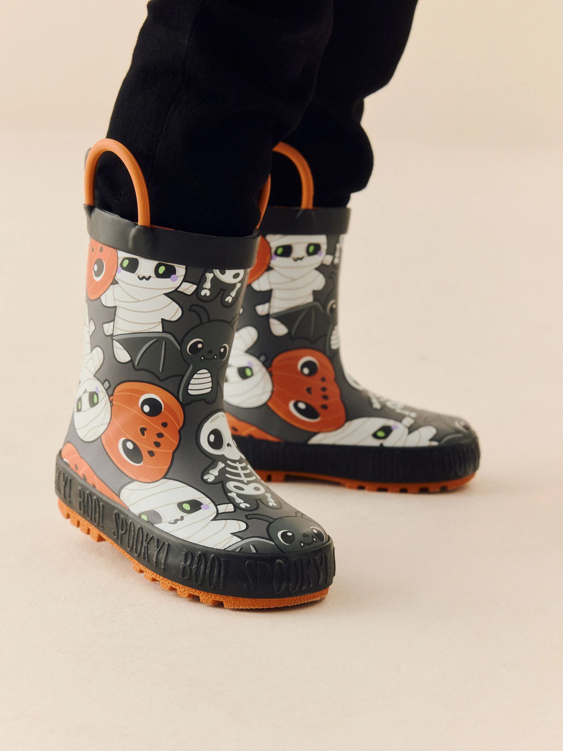 Zwart/oranje Halloween - Aantreklaarzen met handvat
