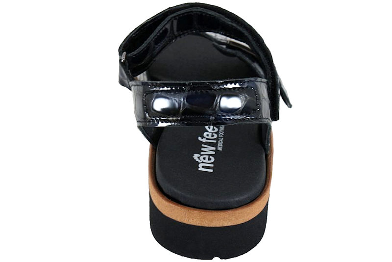 NEW FEET SANDAL I SORT PRÆGET KALVESKIND