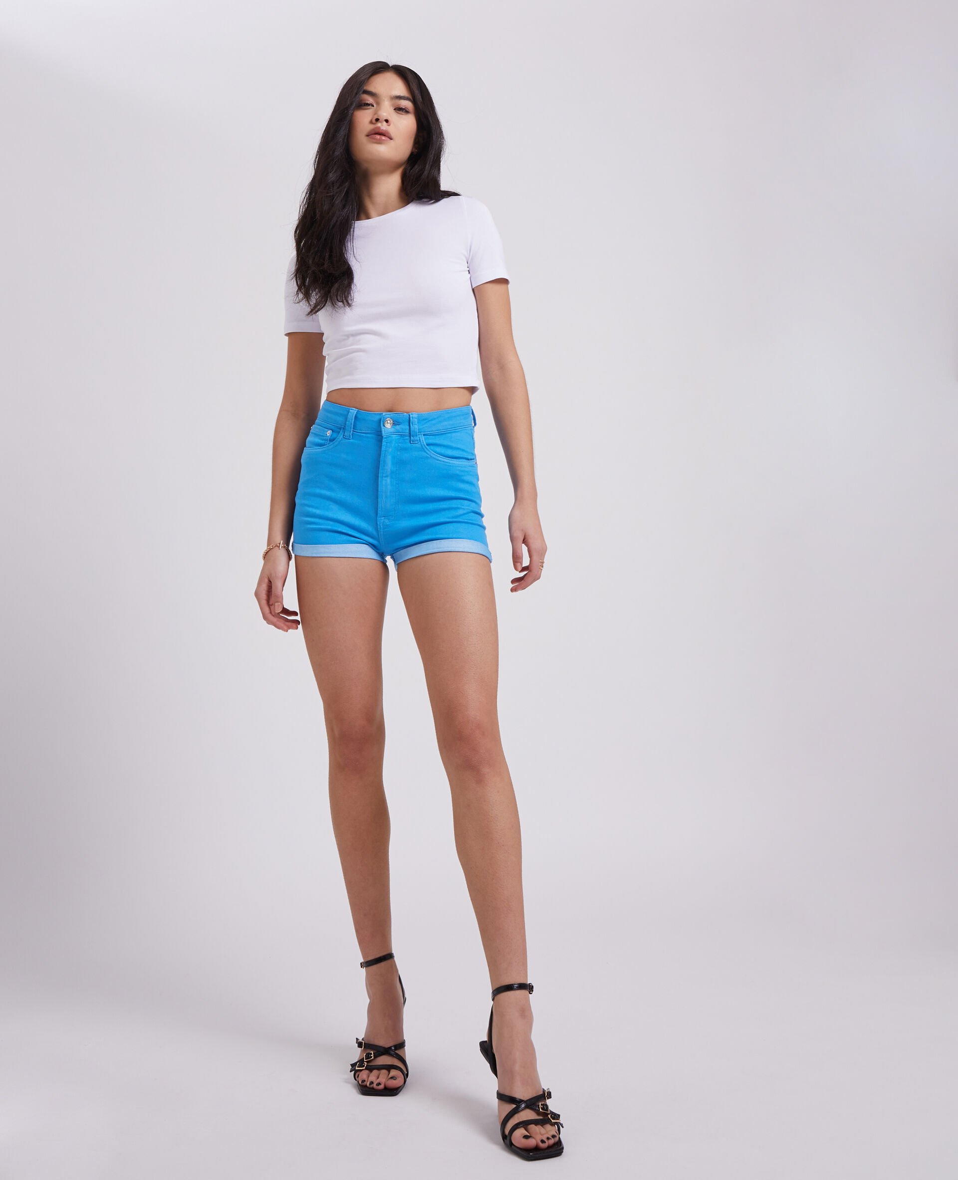 Short en jean bords roulottés - Bleu