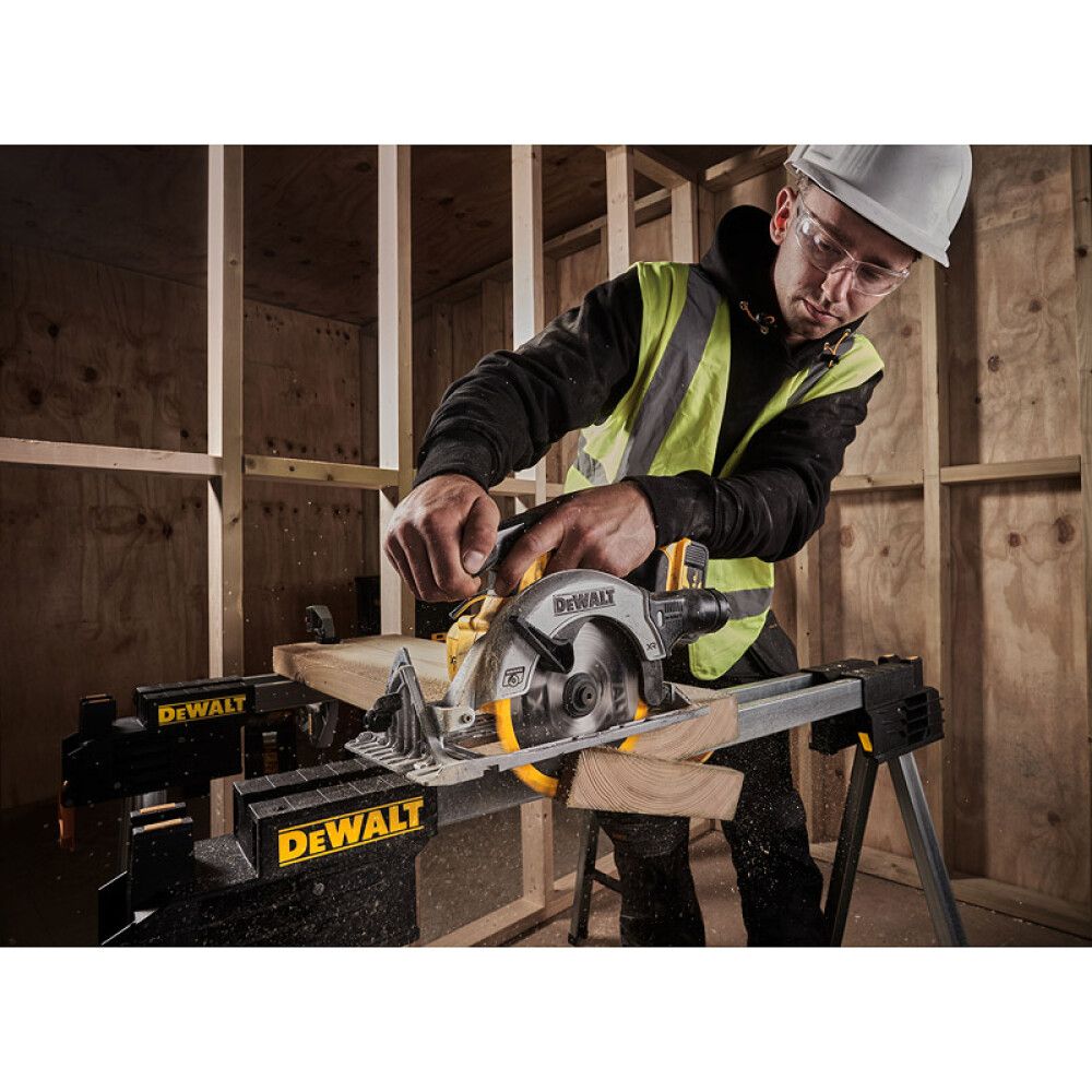 SIRKELSAG DEWALT DCS565N-XJ 18V UTEN BATTERI