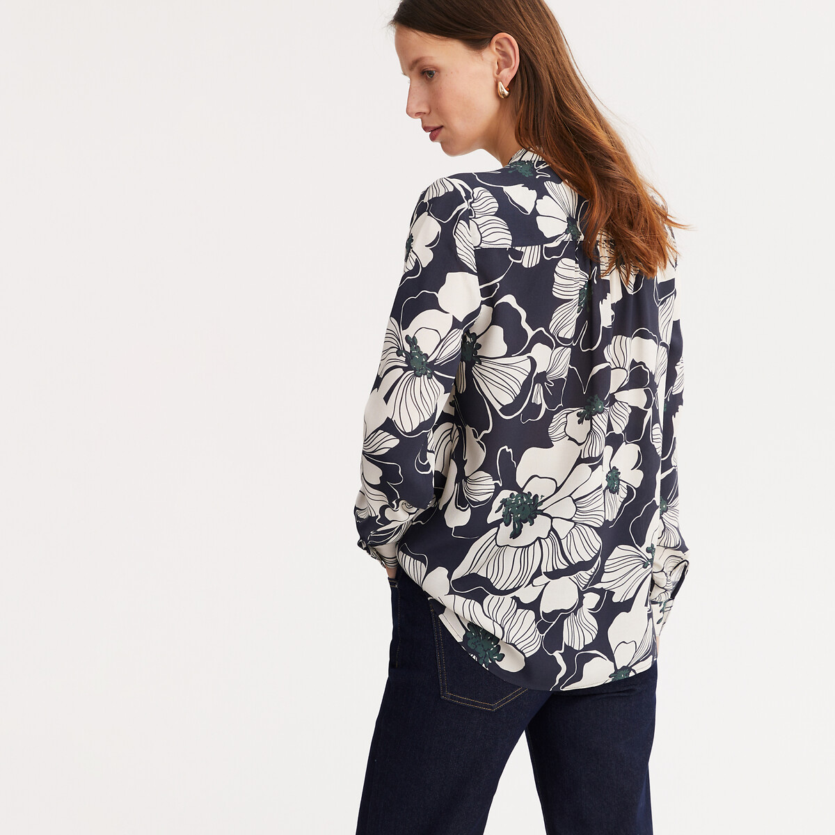 ANNE WEYBURN<br>Blusa com decote túnica e estampa floral