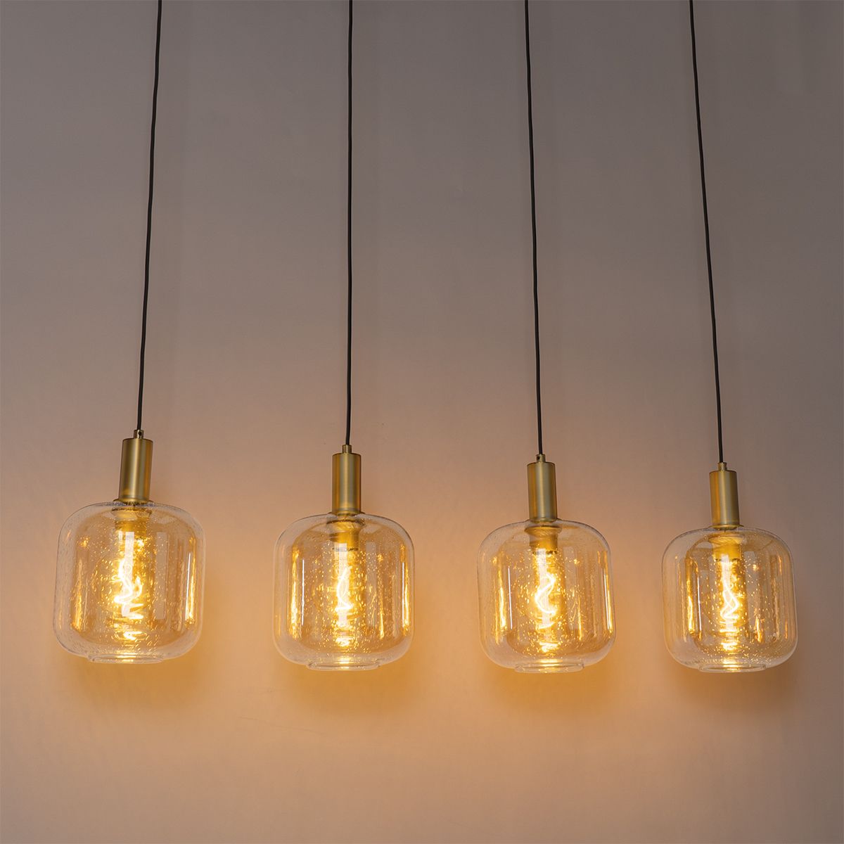 Design hanglamp zwart met messing en amber glas 4-lichts - Zuzanna