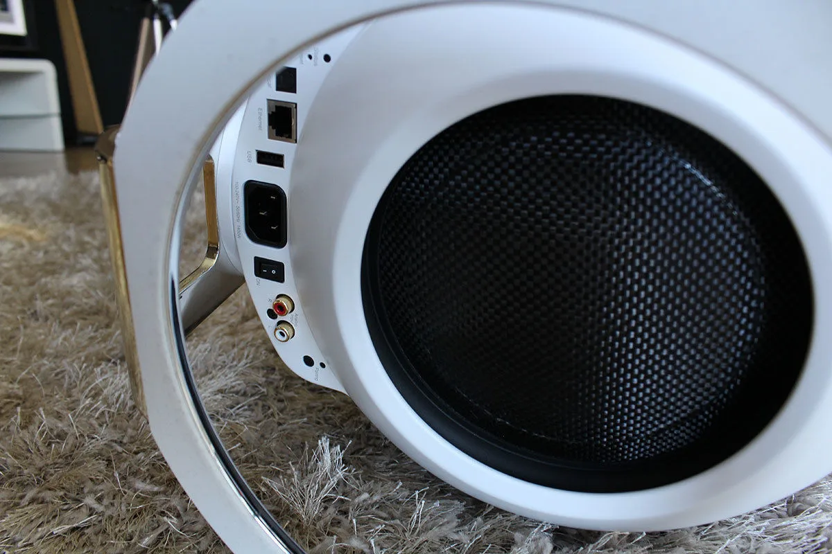 Cabasse Pearl Sub noir mat   Riga 2 Noir mat sur pied noir (la paire) Chaînes hi-fi composées
