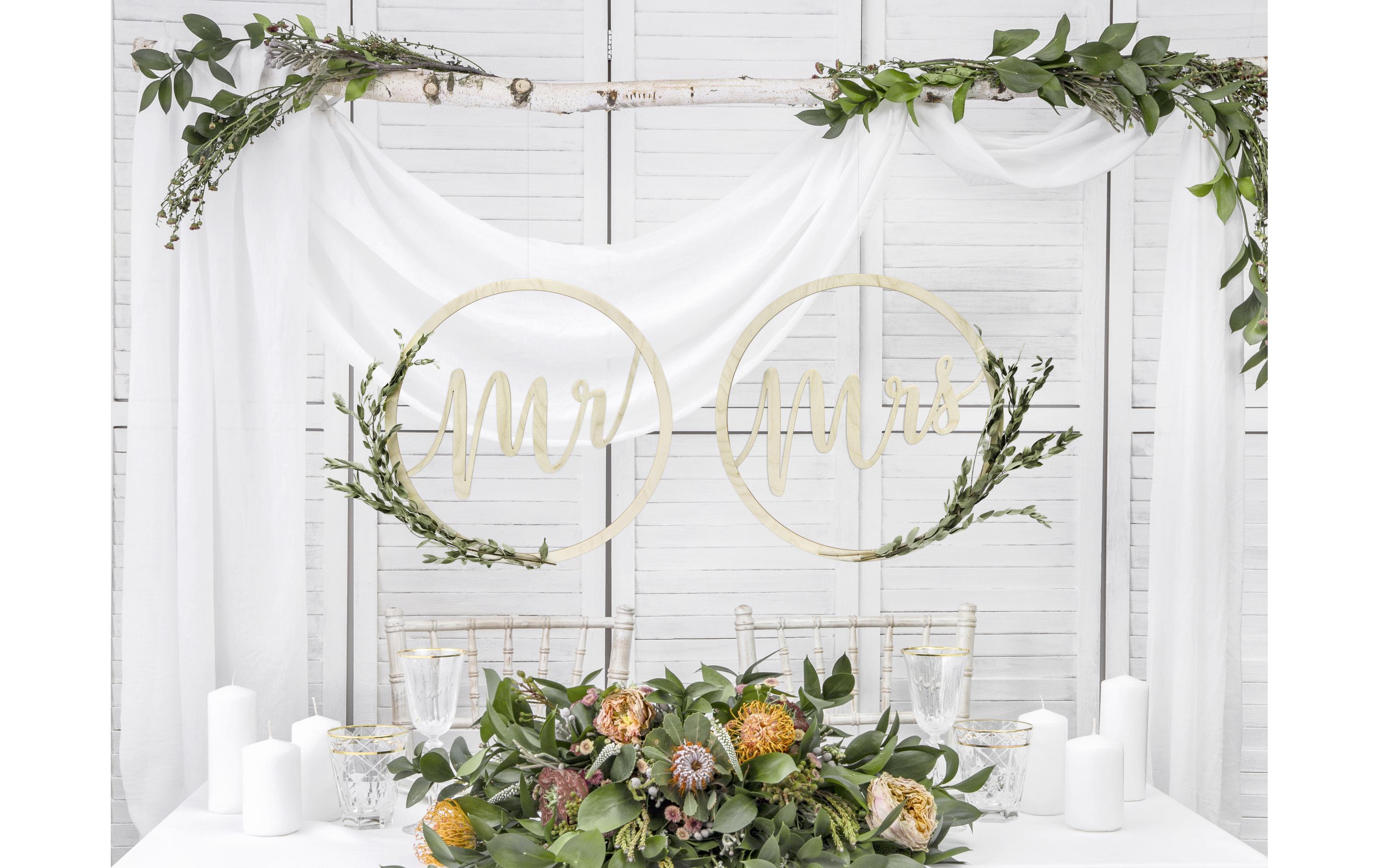 Hochzeitsaccessoire Mrs Mr D: 38 cm, 2 Stück, BraunDekoration für Verlobung, Polterabend, Hochzeit