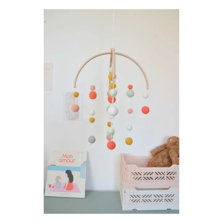 Calm Mobile en laine feutrée | Corail