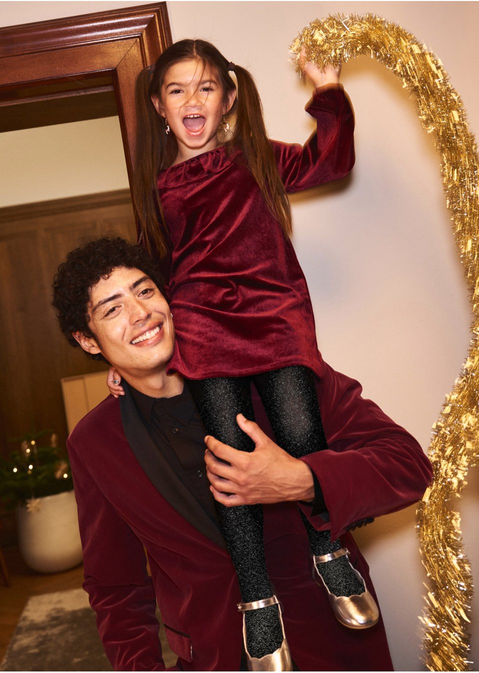 Robe en velours fille avec volants