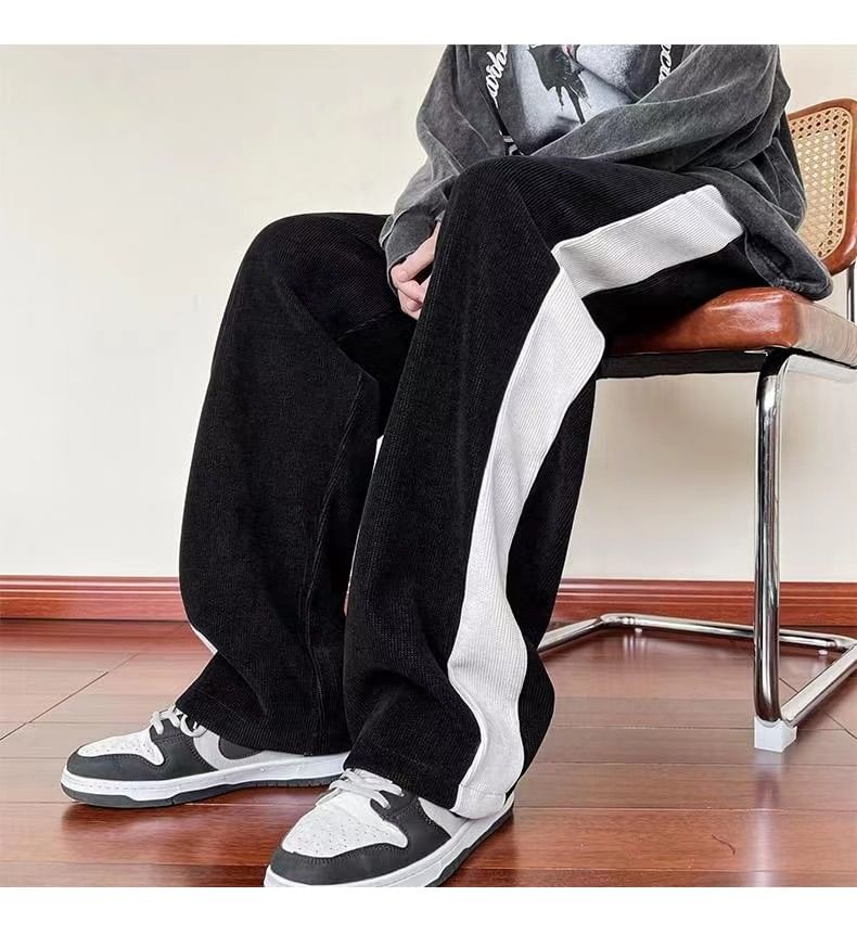 Dream Drop - Tweekleurige corduroy broek met trekkoord in de taille en rechte pijpen