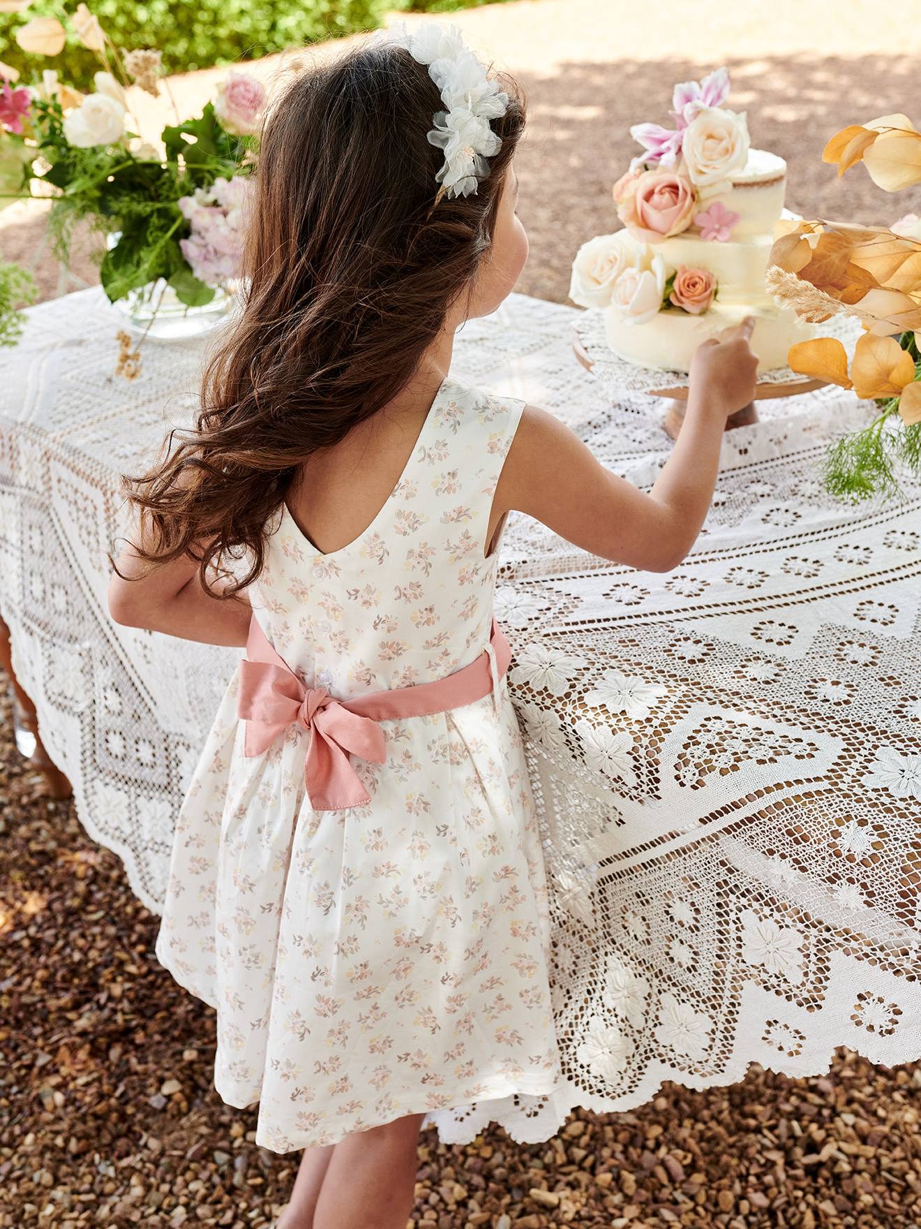 Vestido de cerimônia com flores em aquarela na barra, para menina, branco-creme