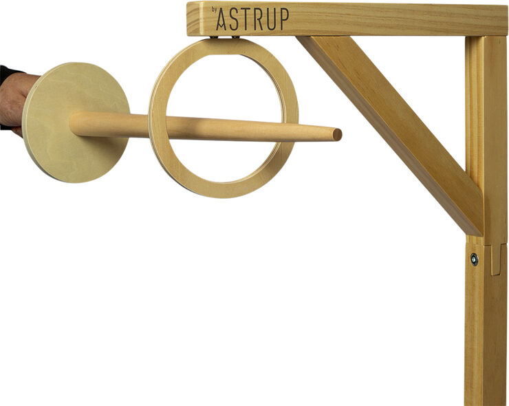By Astrup RINGRIDNING. KÆPHEST