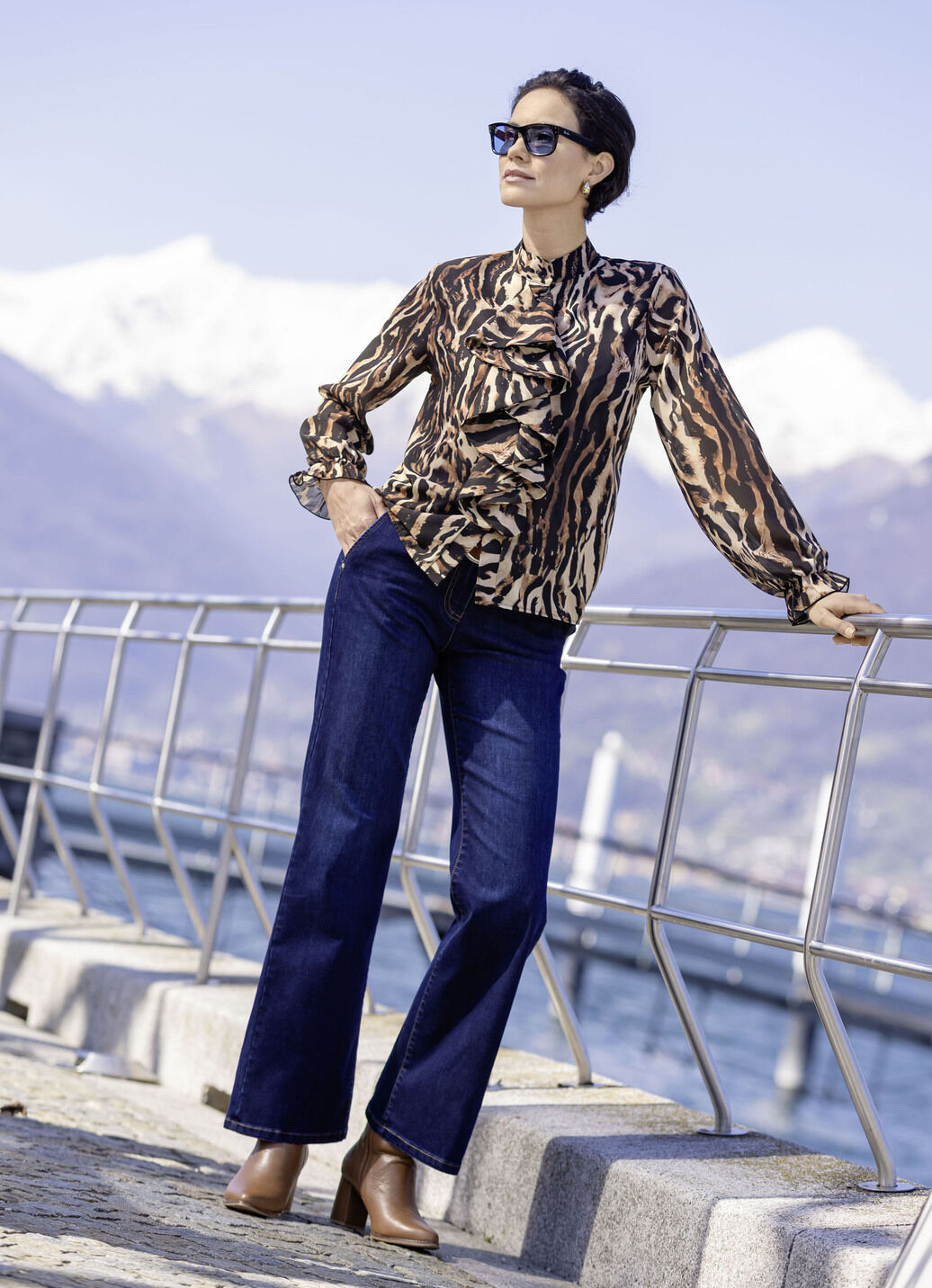 Bluse mit verspielten Volants