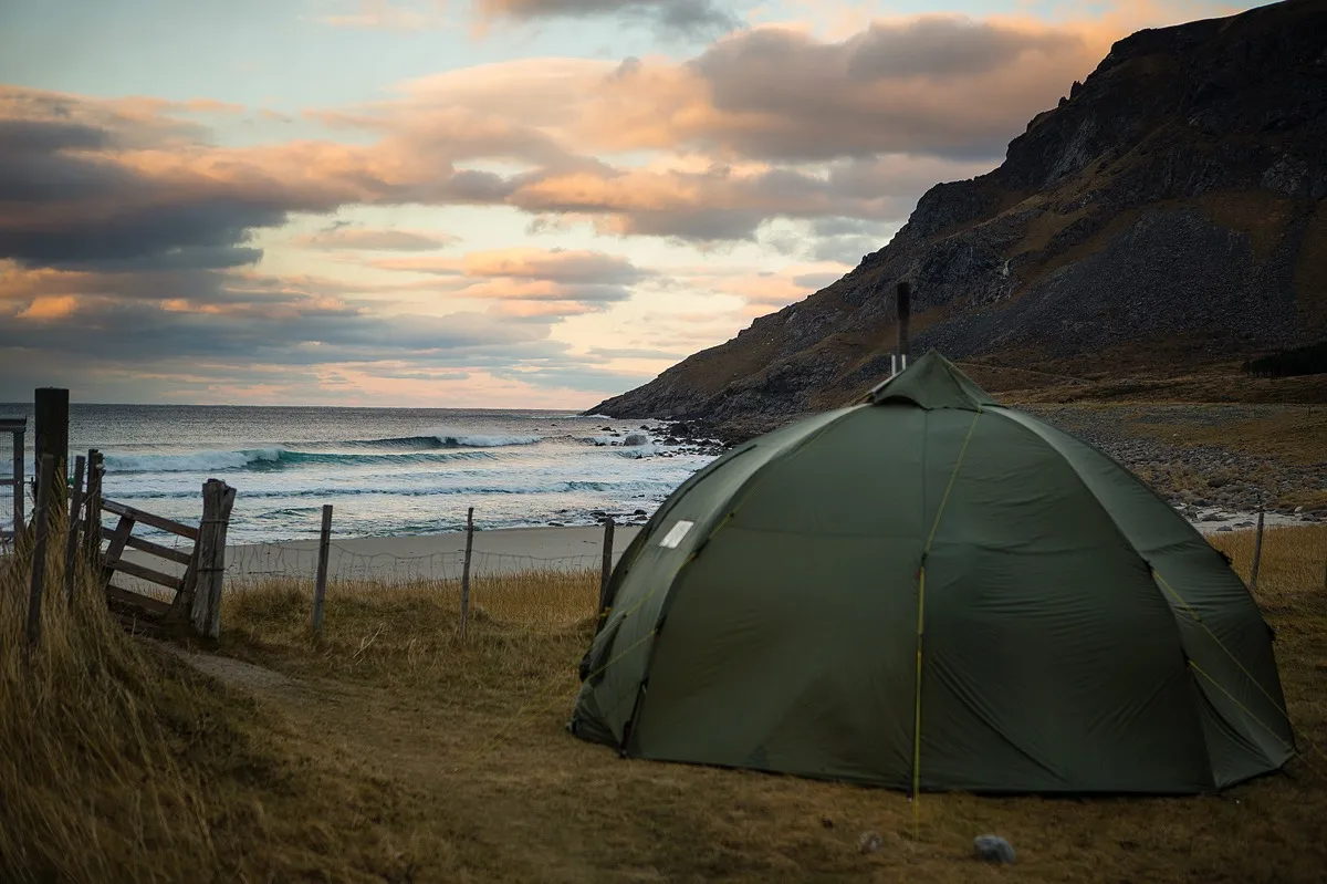 Helsport Varanger Dome 8-10 Outer Tent Incl. Pole Green