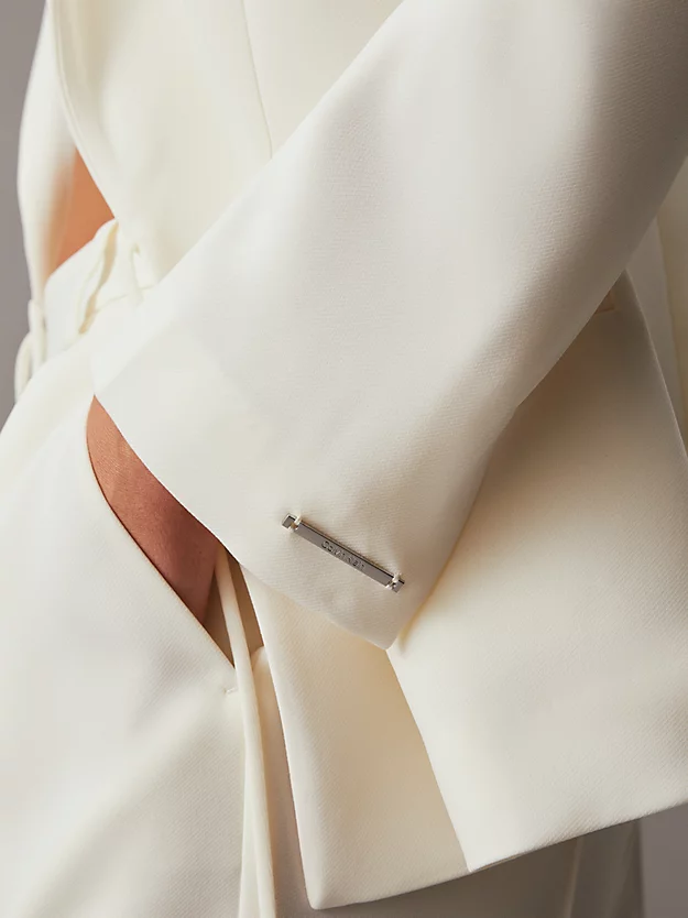 Blazer estruturado de sarja com corte slim