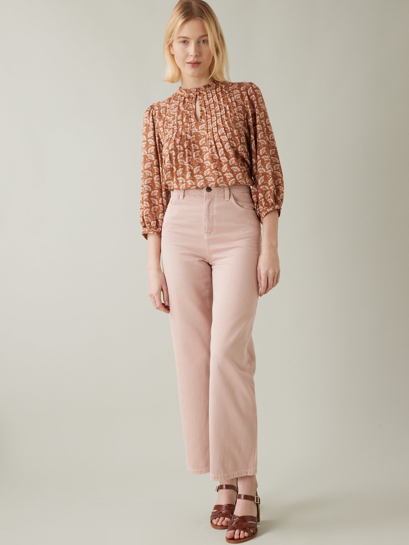 Jean Large Femme Emilie - coton biologique, délavage écoresponsable
