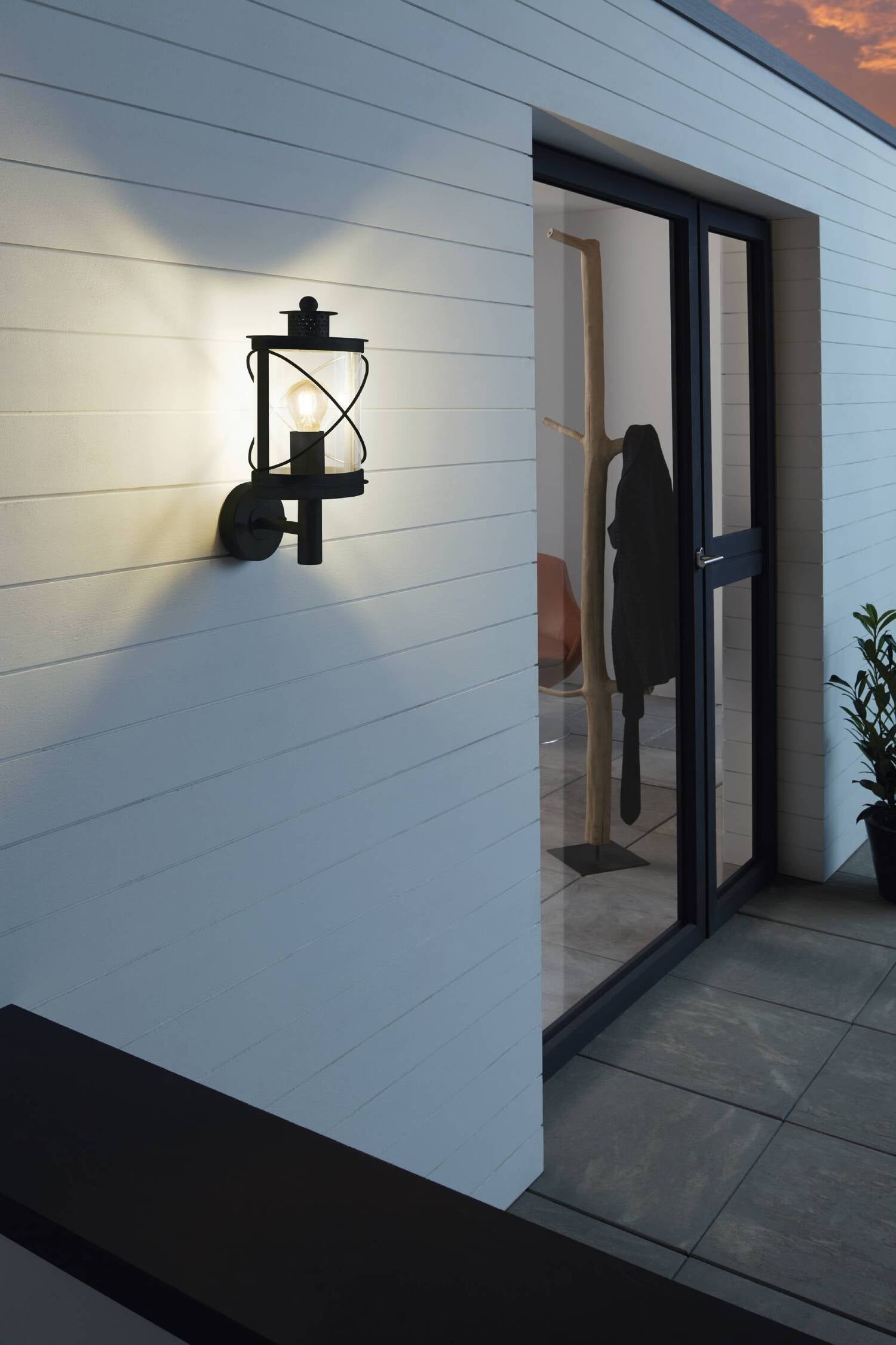 Eglo wandlamp Hilburn zwart 17 x 21 x 38 cm