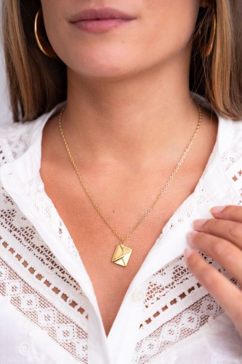 Ketting met envelop