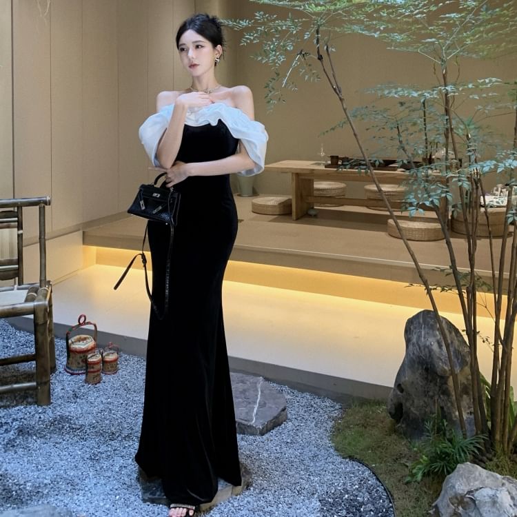 JIYON - Off-shoulder tweekleurige zeemeerminjurk met volantversiering en fluweel
