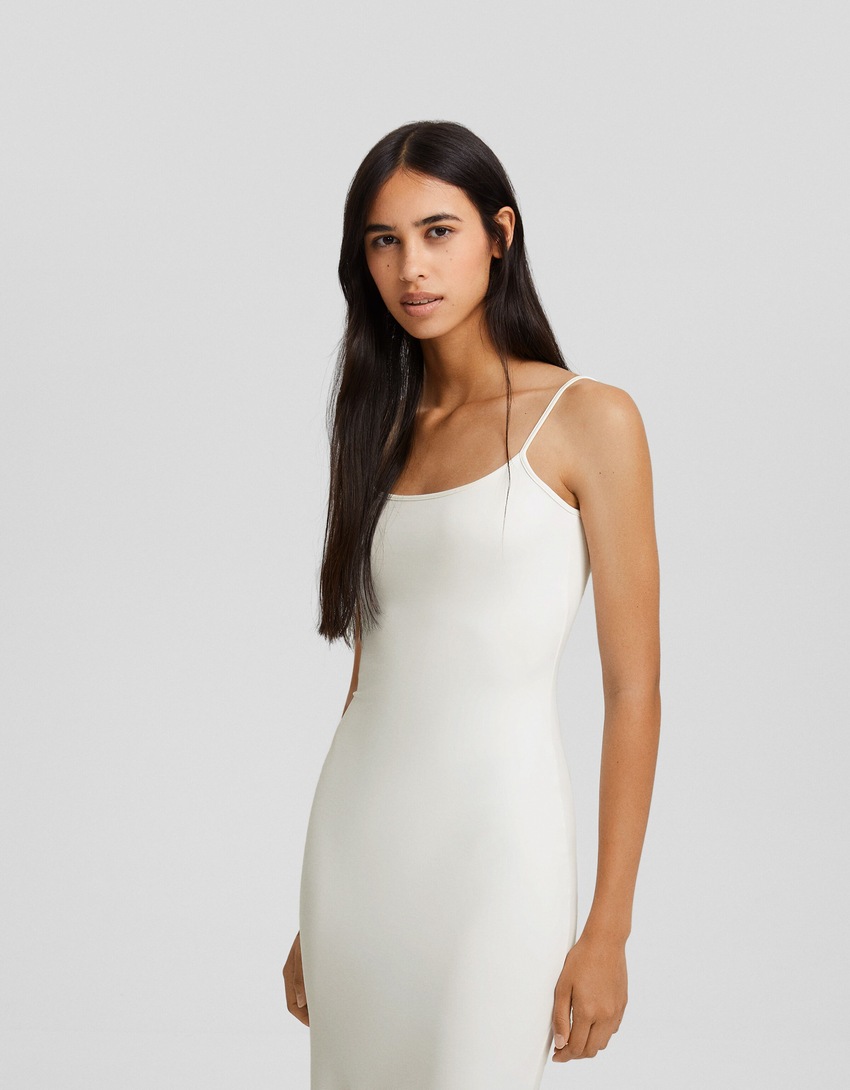 Vestido longo justo com alças finas