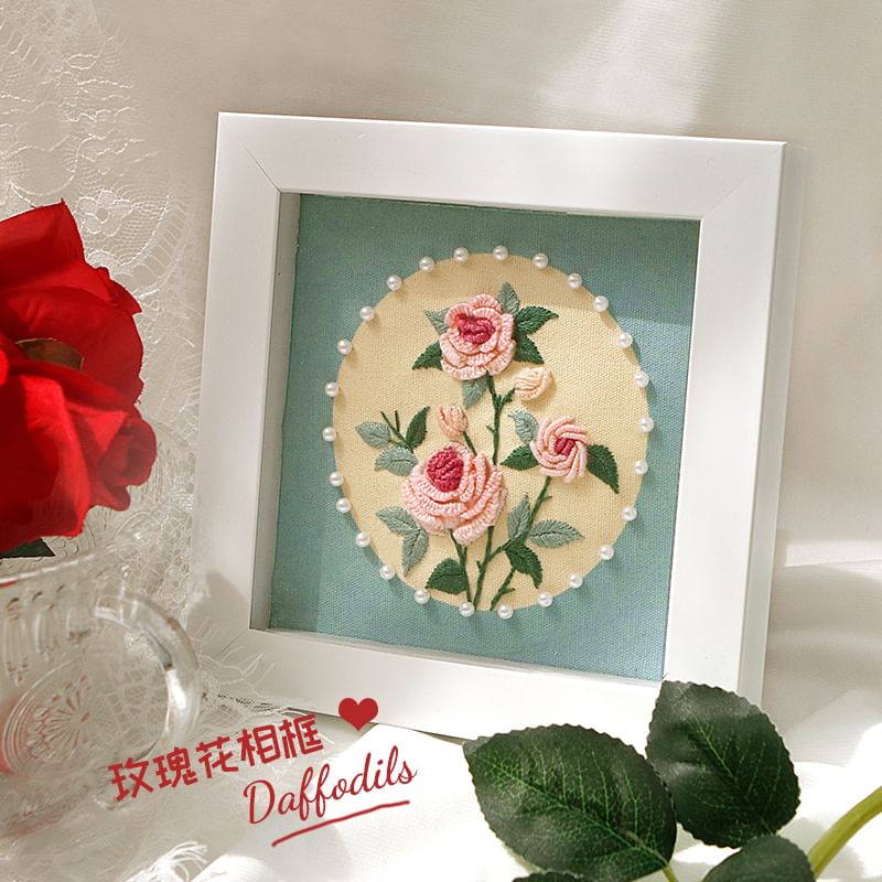 Embroidery Kingdom - DIY-borduurpakket met bloemen (verschillende ontwerpen)