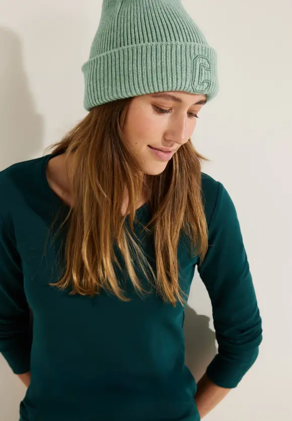 Strickmütze mit Stickerei - clear sage green melange