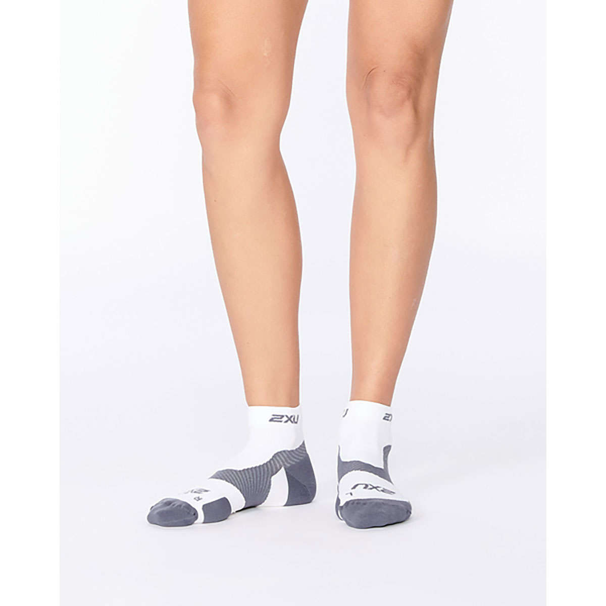 2XU Vectr Light Cushion 1/4 Crew Compressiesokken  Wit/Grijs