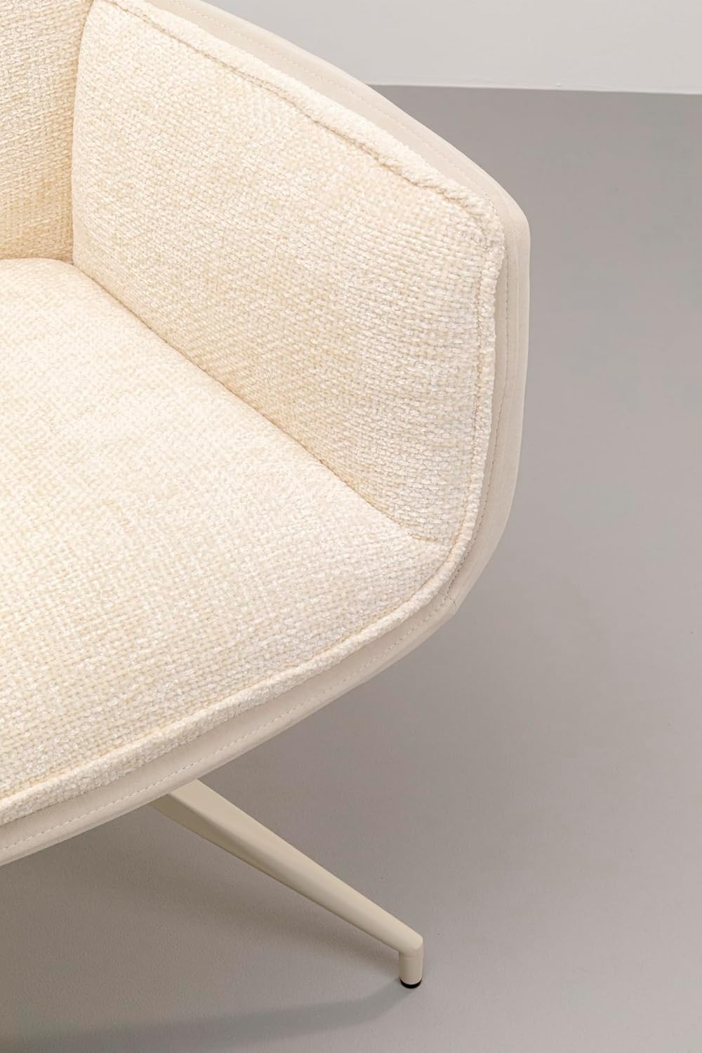 Kare Design Drehstuhl Hilla, Weiß, 49 cm Sitzhöhe, Esszimmerstuhl, Polsterstuhl, mit Armlehnen, 180 Grad Drehbar, Wohnzimmer, 86x63x64 cm (H/B/T)