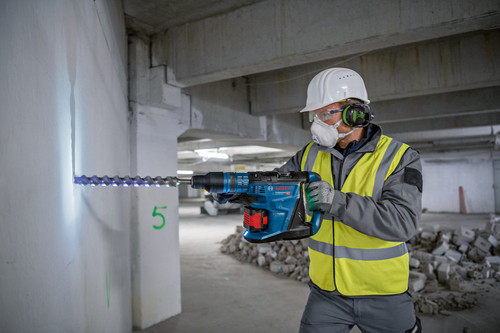 Bosch Professional 18V-40 C  (zonder accu)