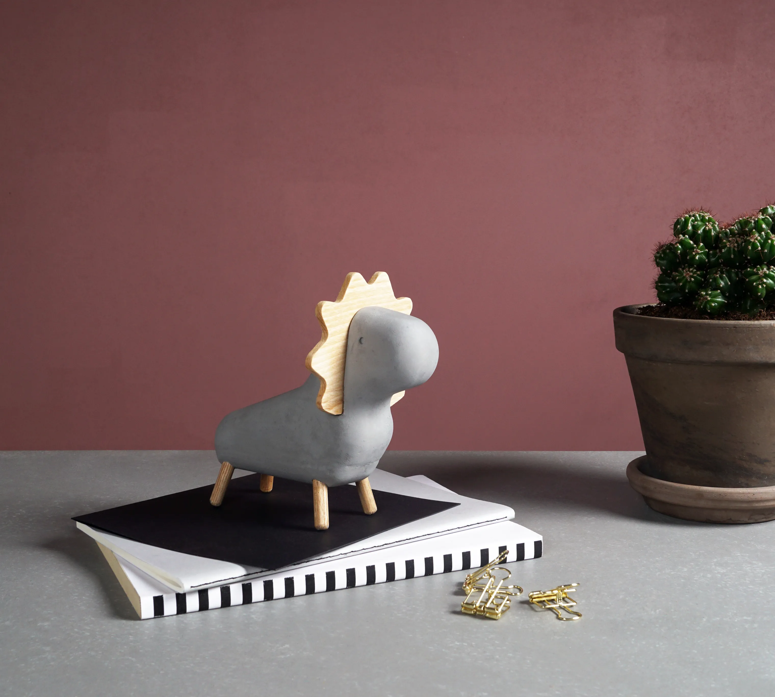 KORRIDOR Concrete Animals Figur Løve