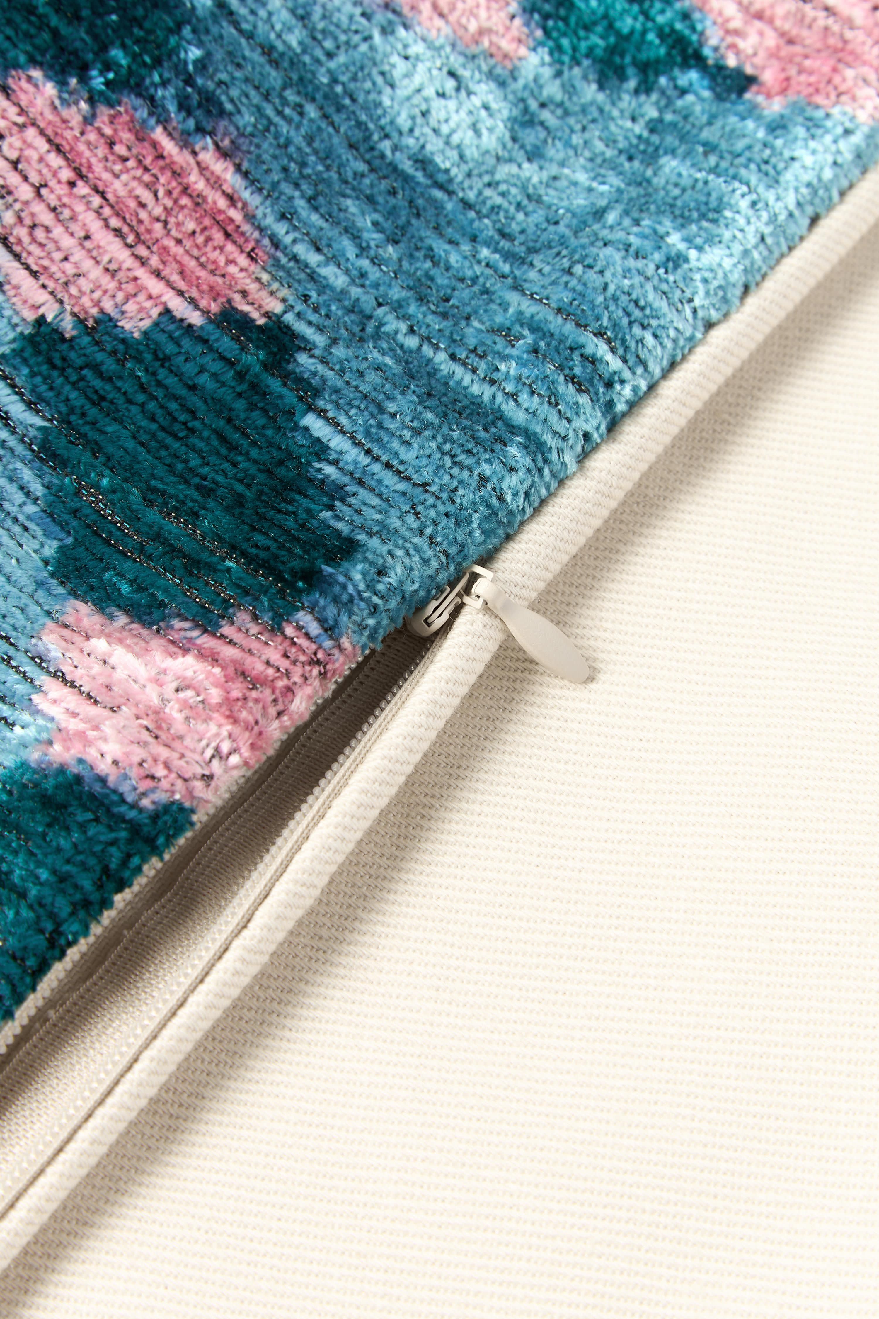 Zijden fluwelen kussenhoes Velvety met abstract patroon