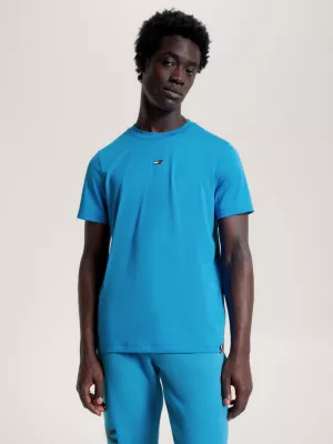 Camiseta esportiva essencial reciclada de corte slim.