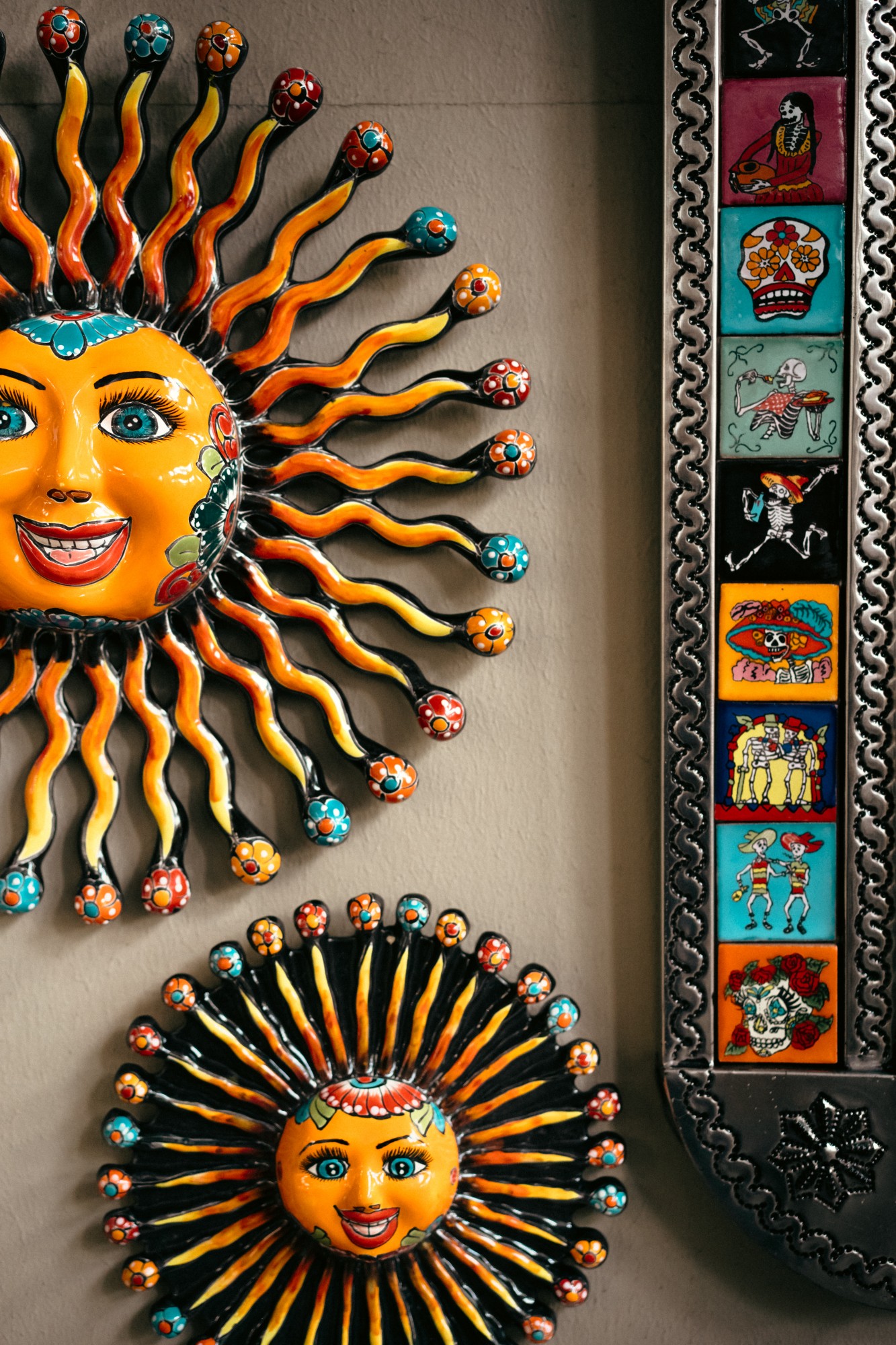 Keramik-Wandschmuck 'Rayos', multicolor, Ø 42 cm, L 5 cm von fischer's lagerhaus