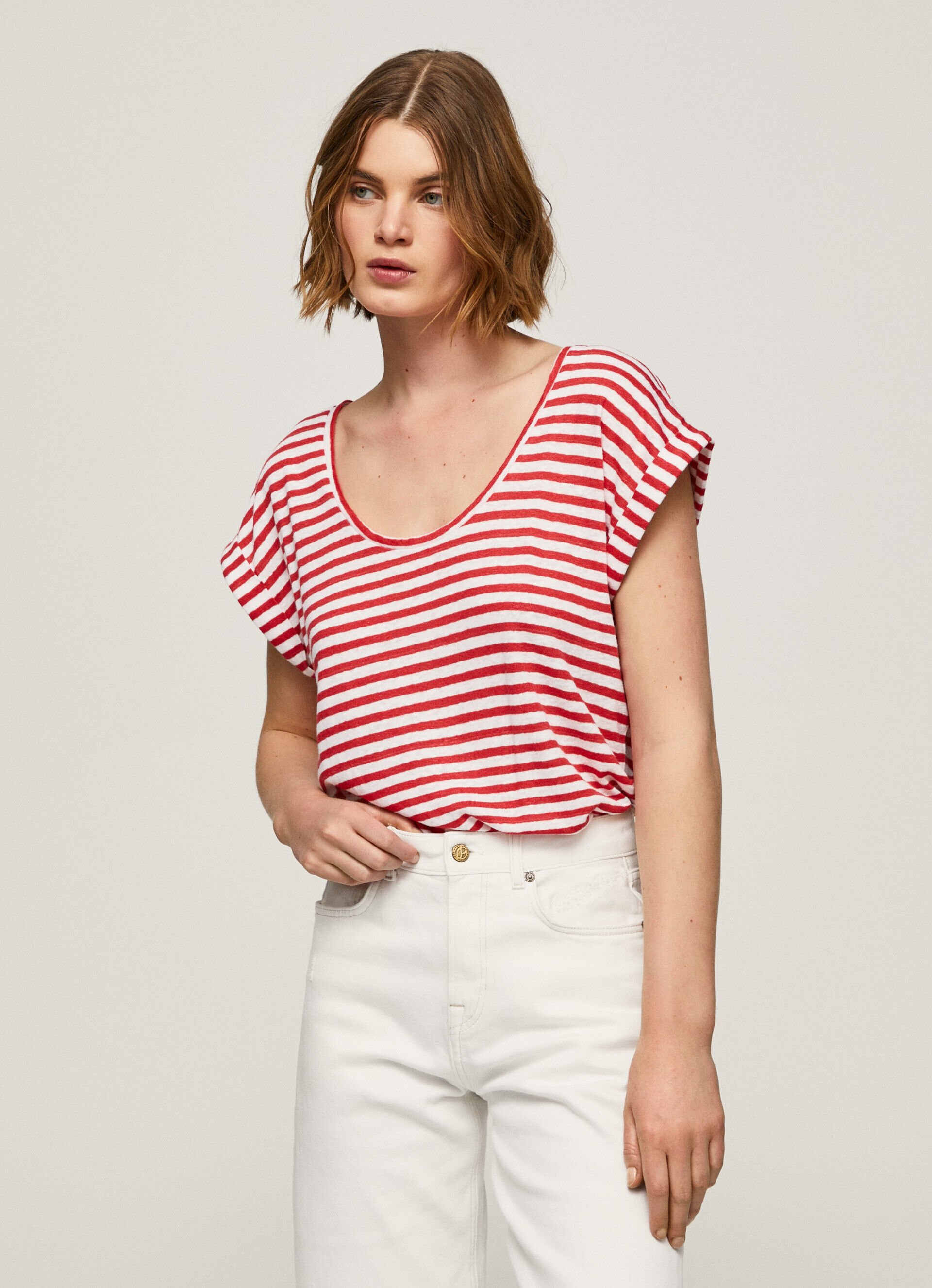CAMISETA COM ESTAMPA DE LINHO LISTRADO - vermelho estúdio