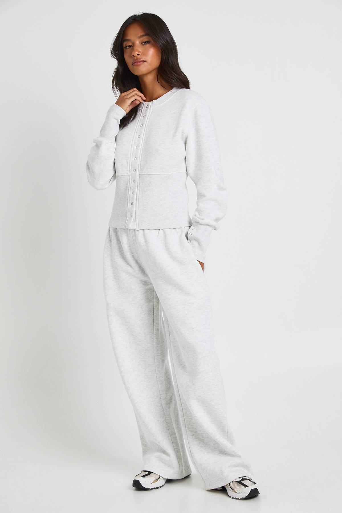 boohoo Ensemble Survêtement Petite Bomber Sweat À Ourlet Profond Avec Boutons-pression