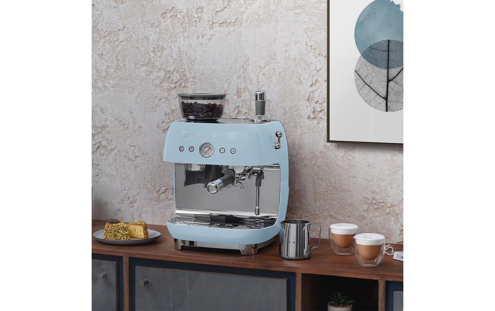 Siebträgermaschine 50's Style EGF03PBEU Blau<br>Espresso Kaffeemaschine