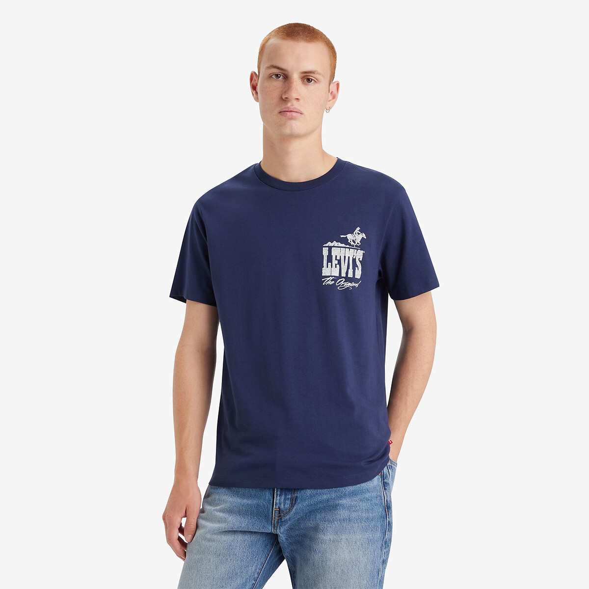 Camiseta LEVI'S com gola redonda e logotipo.