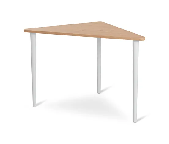 Dreieckiger Tisch