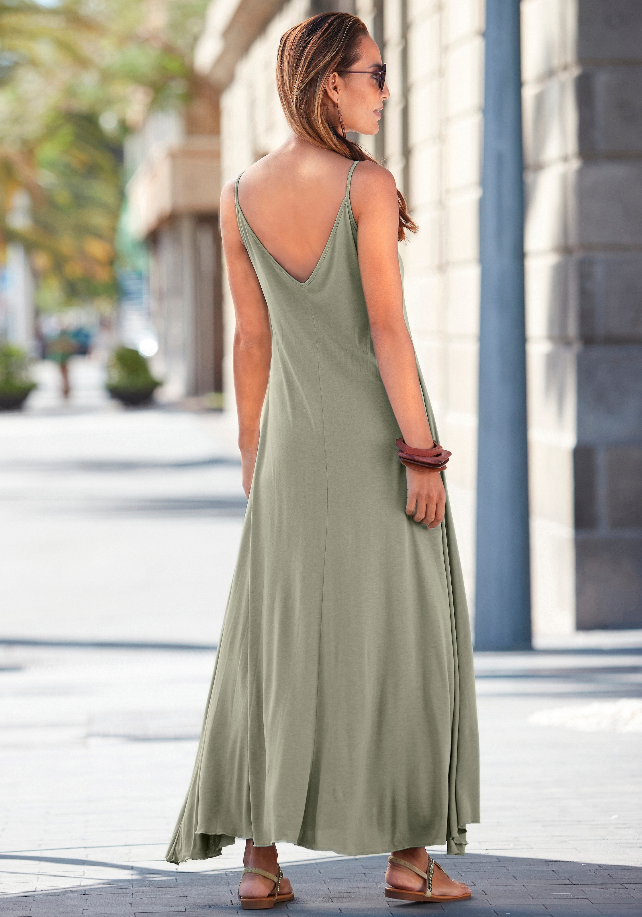 Buffalo Maxikleid aus Jersey in weiter Form, leichtes Sommerkleid, Strandkleid, Basic