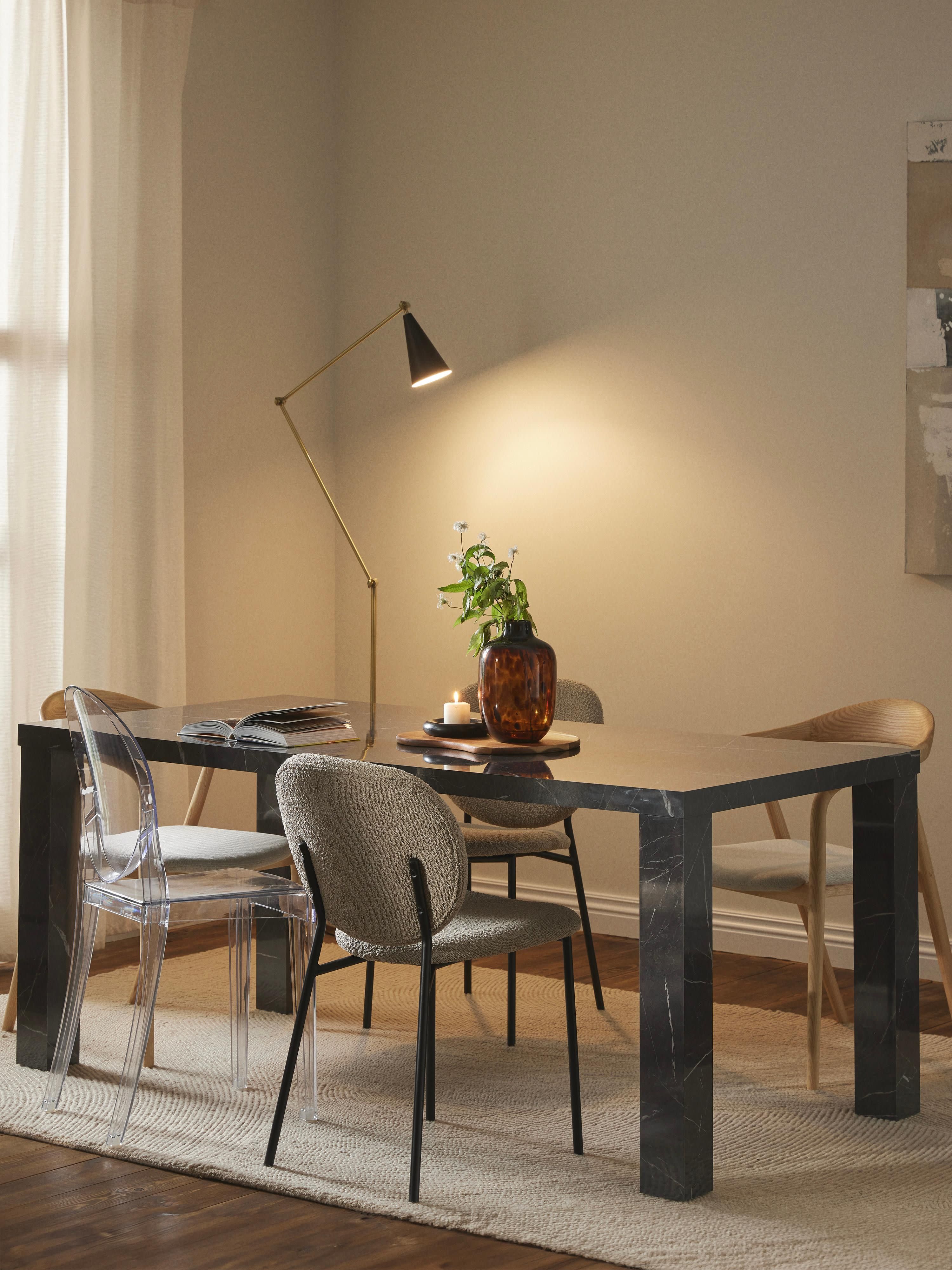 Eettafel Carl met marmerlook, in verschillende formaten