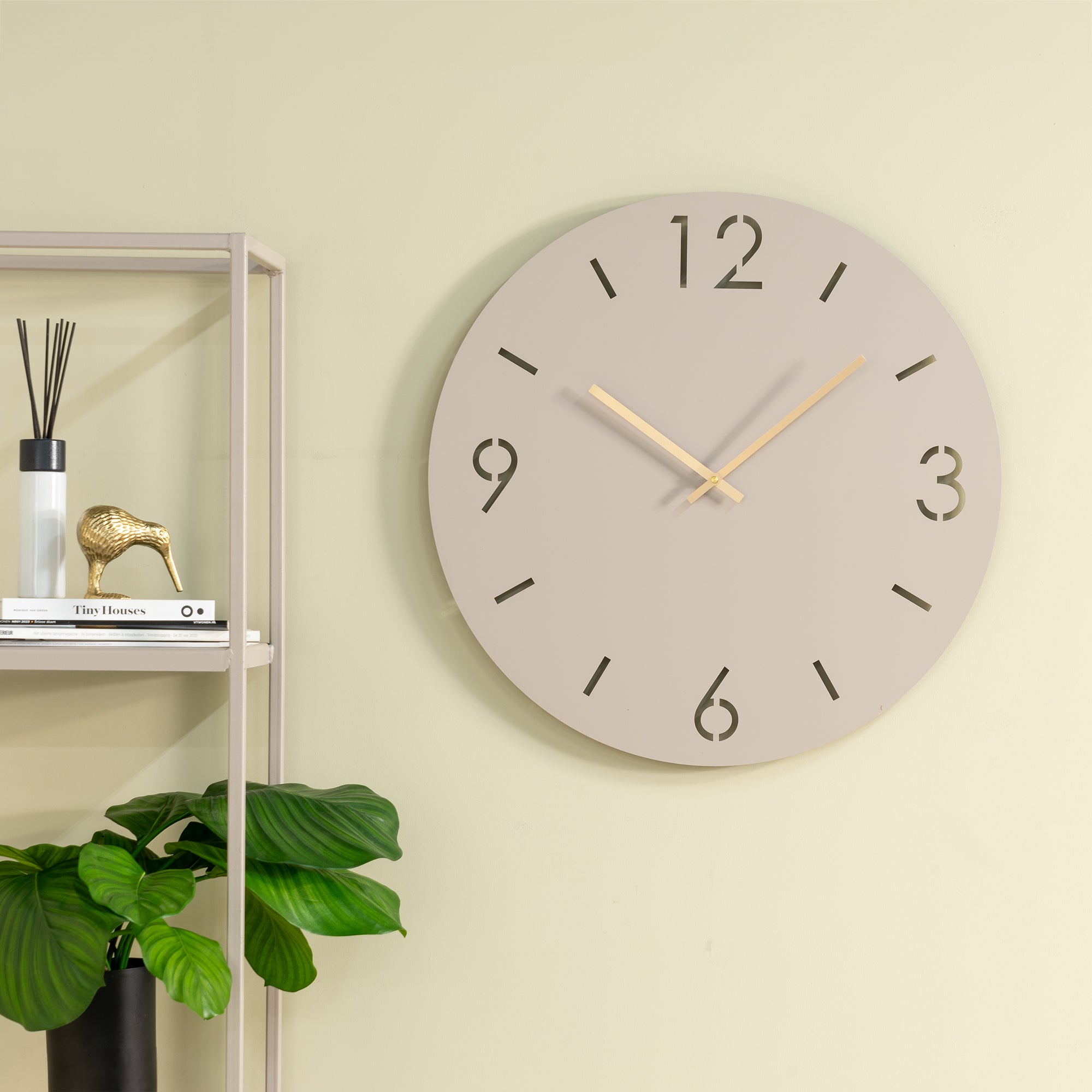 Spinder Design Time Wandklok Ã 60 cm - Silky Taupe