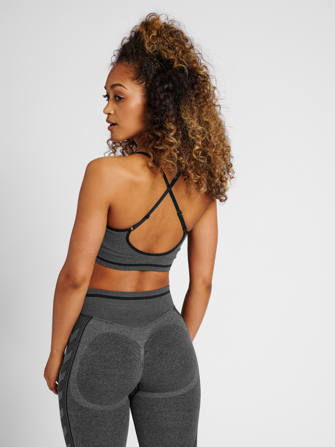 hmlMT LULU SEAMLESS SCRUNCH BRA