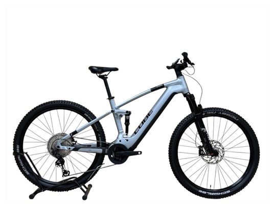 Produit reconditionné . Cube Stereo Hybrid 120 Race 625 SHIMANO XT 2024 . VTT électrique . Cube . très bon état