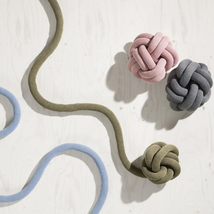 Design House Stockholm - Knot Kissen, navy