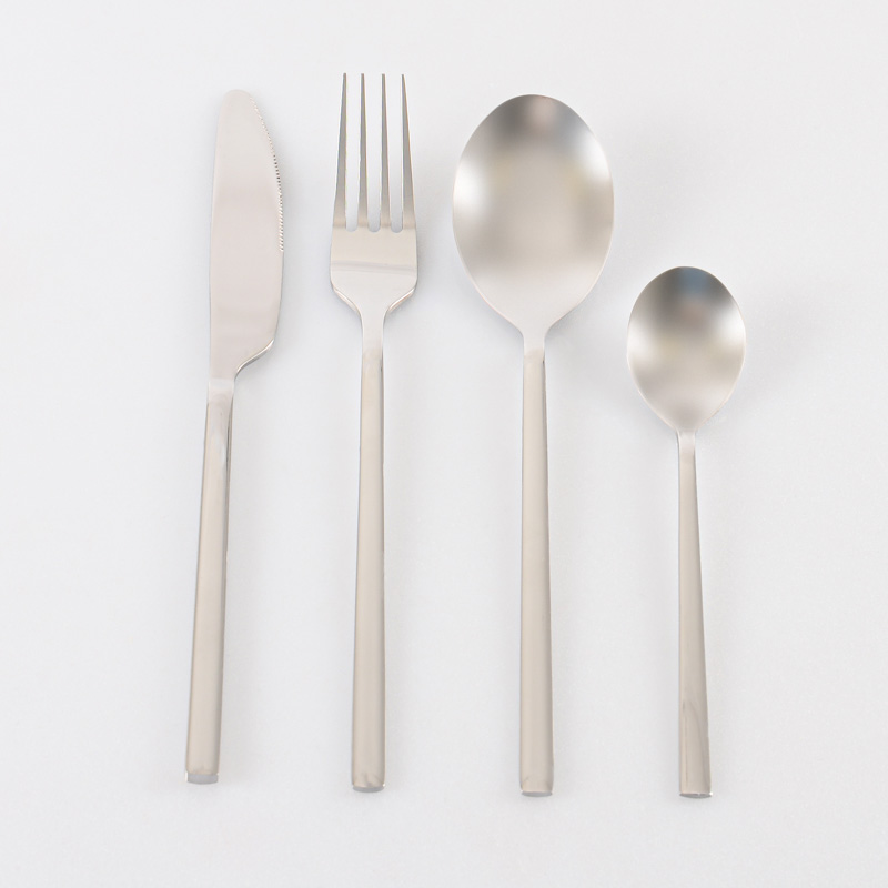 Ménagère 'Modish' 16 pièces en inox