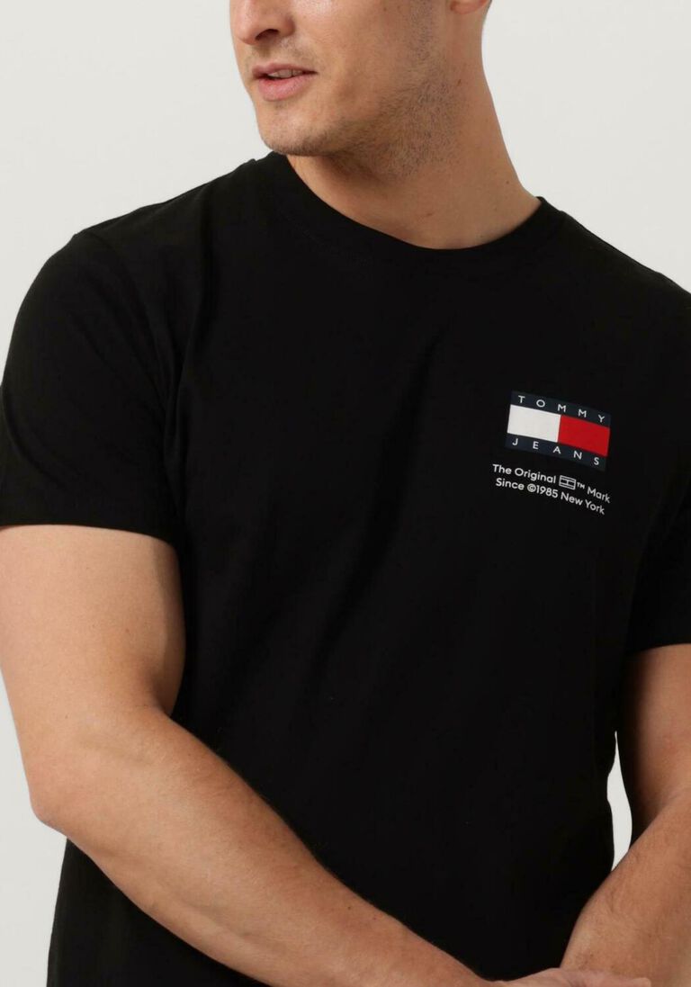TOMMY JEANS zwarte tommy jeans t-shirt tjm slim essential flag tee